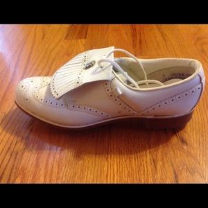 Lazy Bones White Golf Shoes Wingtip Flap Bergen